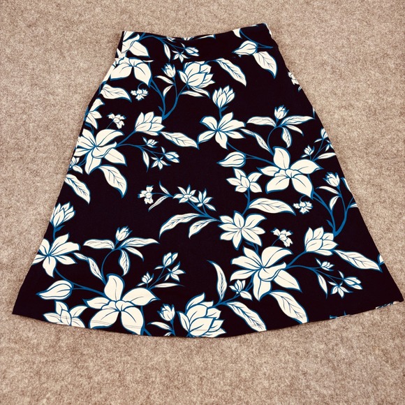 Talbots Dresses & Skirts - Talbots Floral A-Line Skirt Womens SP Navy Blue White Tropical Cotton Blend